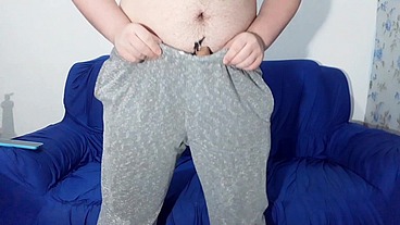 Novinho Gordinho Batendo Uma Para Passar o Frio COMPLETO - Fernando Devil XVIDEOS RED