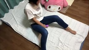 「あっ、おもちゃ気持ちいい&hellip_」お気に入りのおもちゃでオナニーする可愛い女子◯生。