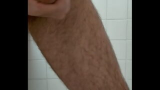 Leckrausch schlägt in brutalen Dildo-Analverkehr für schwule Huren um