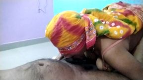 aunty SEDUCEDME herself and blowjob with ex-boy friend