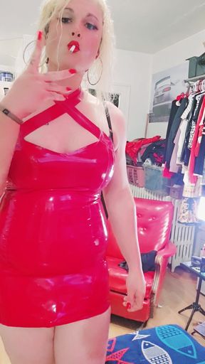 Hot Latex Smoking Kylie Rey