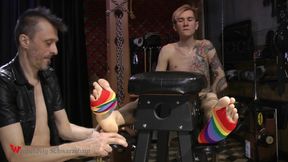 Nicky feet brush