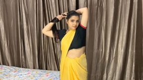 The Father In Law Took Off His Daughter In Law Saree On The Pretext Of Talking To Her After Talking Daughter In Law Sucked My Pe