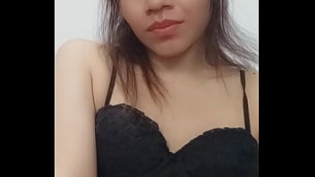 showing my ass and body to my fans