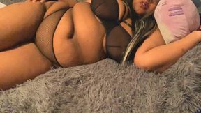 Fat Domme Belly Play in bed + POV Fuck