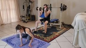 Gym training interruption pussy fucking