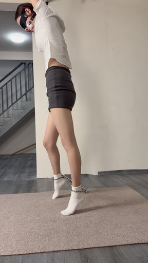 An Office Lady, After Work, Secretly Asks Her Host for a Job Appointment Behind Her Boyfriend's Back