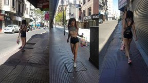 prostituta jovencit4 caminando por las calles de cordoba capital