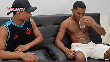 Novinho safadinho e o moreno dotado metendo
