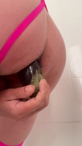 Dandy loves eggplant