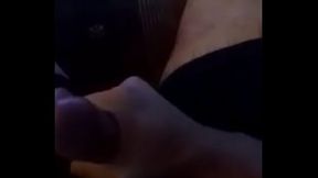 Masturbandos&eacute_ un d&iacute_a sin nadie en casa