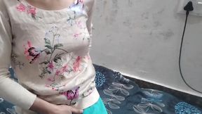 Muslim girlfriend ko ghar pe bulakar jabar dasti doodh daba kar pela