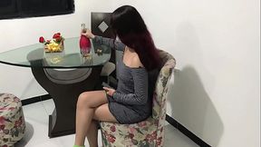 Hermanastra Caliente cabalga encima de la gran polla de su hermanastro por despecho-CREAMPIE PARTE 1