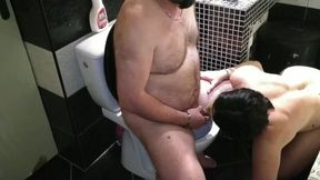 Blonde bombshell milking BBC while riding the porcelain throne