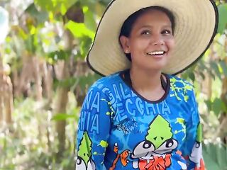 Innocent peasant woman is banged in exchange for some chickens 12 min 1080p