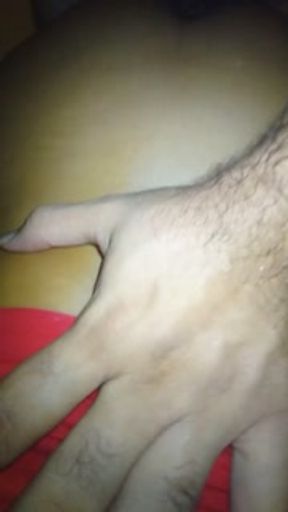 Llenandole el culo de leche a mi vecina infiel