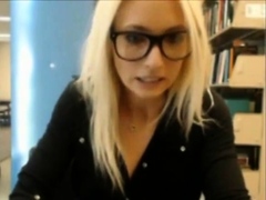 Nerdy Library Girl