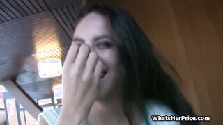 Paid outside lift quickie with Hispanic bombshell