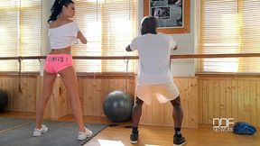 huge black dick makes athletic jasmine jae wanna get her pussy workout