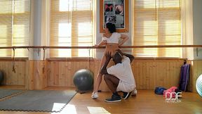 huge black dick makes athletic jasmine jae wanna get her pussy workout