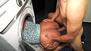 Behind the scenes of Kataleya Gil & Leandro Grey's "Stepmother Stuck in the Washing Machine"