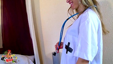 Playing doctor with cute spanish babe Saida Sinner