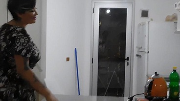 LLAMO A UN AMANTE PARA QUE VENGA A COJERME EL CULO Y MI M ARIDO ME AVISA QUE LLEGA TRES HORAS TARDE , INCREIBLE COJIDA ANAL , PERDI LA CUENTA DE LOS ORGASMOS QUE TUVE ME CHORREABA LA LEC