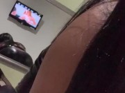 Moviendo el culo rico