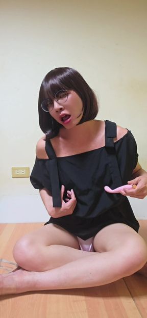 The Vibrator Can Be Licked and Inserted Into My Pussy.
