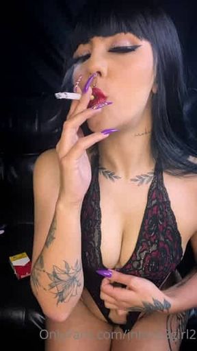 intense girl marlboro smoking onlyfans