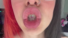 Square mouth fetish
