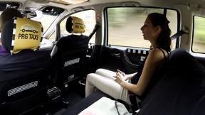 ”Amazing Sex In Taxi Cab”
