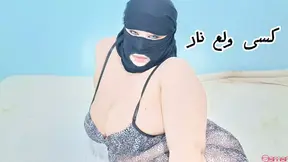 Sharmota, an Egyptian, speaks to an Egyptian prostitute. This is conveyed clearly and articulately. In Egypt, the prostitute voice is particularly strong and precise.