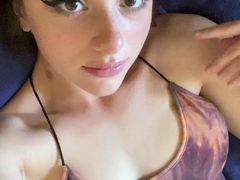 Pale amateur teen brunette Lynn Love