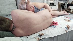 I fed my girlfriend with hot, thick cum