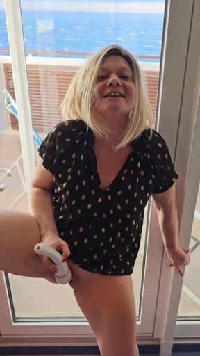 Epic moment from &quot;Compilation mature mom loves this pussy fingering and dildoing everywhere outside&quot;