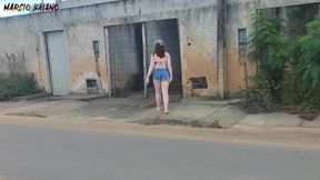 Girl Tight to Pee Enters Abandoned Building and Fucks a Man with a Big Dick