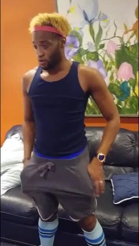 Kennie Jai jerks off in gay college socks after school