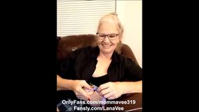Watch Me Pee in a Cup Then Play with My Pussy!