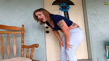 Ayla Aysel wetting tight pants outside omorashi