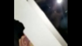 A escondidas me somete y me coge el amigo de mi esposo