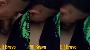 peguei o novinho no flagra se masturbando no estoque e ele me colocou pra mamar