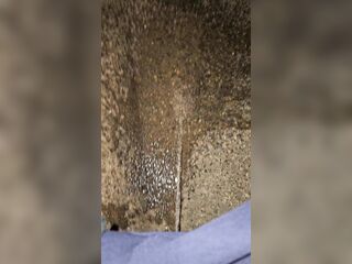 Squatting Urinate 《4k》