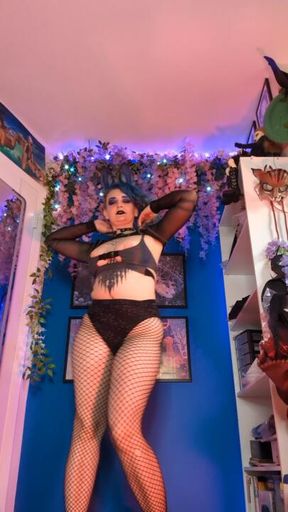 Dancing at the club and riding you