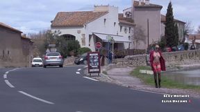 exhibition en public et masturbation devant l autoroute voici une video d ...