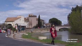 exhibition en public et masturbation devant l autoroute voici une video d ...