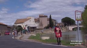 exhibition en public et masturbation devant l autoroute voici une video d ...