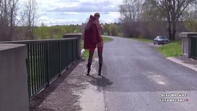 exhibition en public et masturbation devant l autoroute voici une video d ...