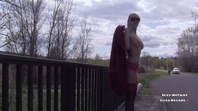 exhibition en public et masturbation devant l autoroute voici une video d ...