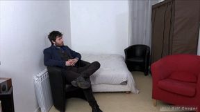 TO GET A DISCOUNT, THIS MILF GETS FUCKED IN ALL HOLES